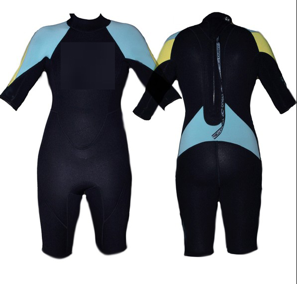 surfing wear